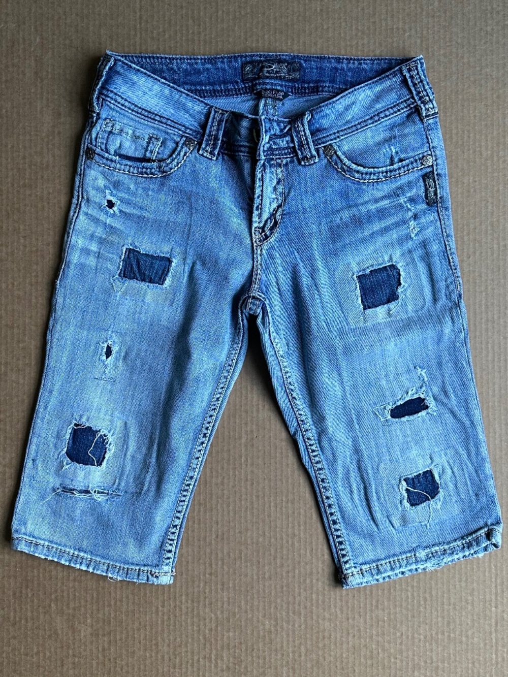 Silver Jeans Co Suki Flap Bermuda Shorts Patched Distressed W28